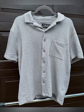 Men's Short-Sleeve Waffle Knit Button Shirt — taupe color